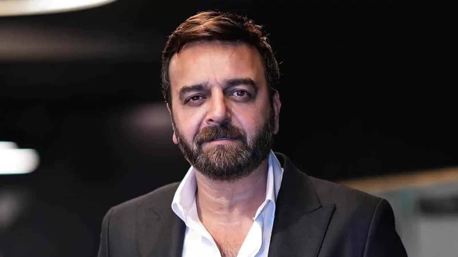 ردّ الفنان السوري سامر المصري على جدل مقارنة شخصيته في مسلسل "النويلات