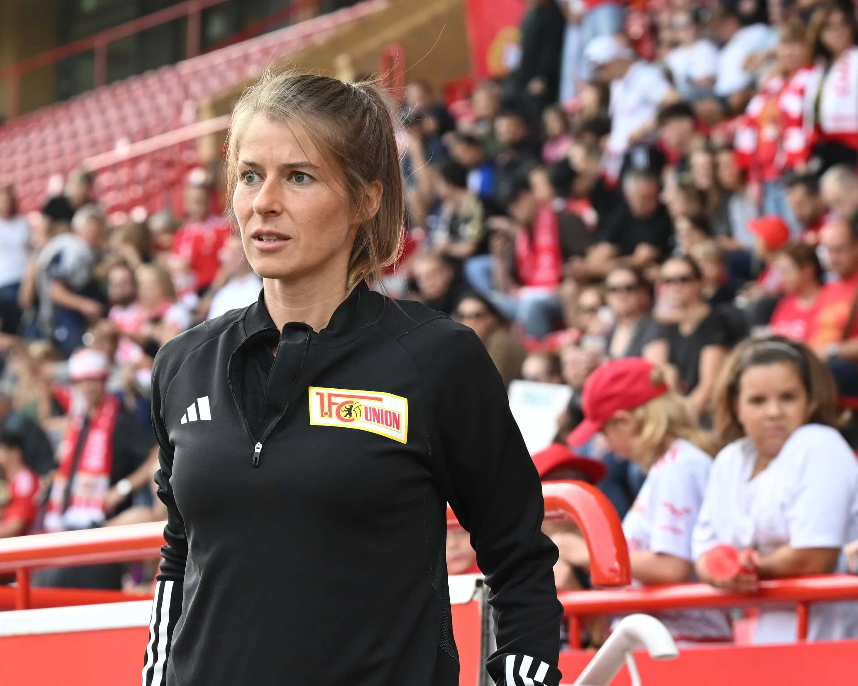 تعيين أول امرأة مدربا في تاريخ الدوريات الأوروبية الكبرى