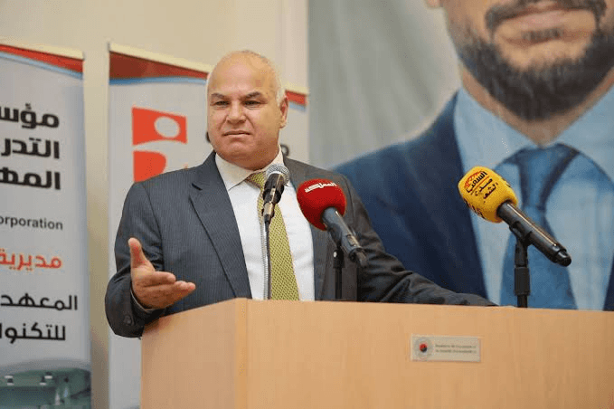 الدار - قرر رئيس الوزراء جعفر حسان، إنهاء عقد شركة لخدمات النظافة تعود