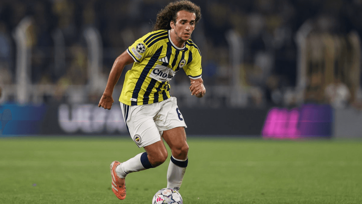 الدار - فرض الاتحاد الأوروبي لكرة القدم (يويفا) عقوبة الإيقاف أربع مبا