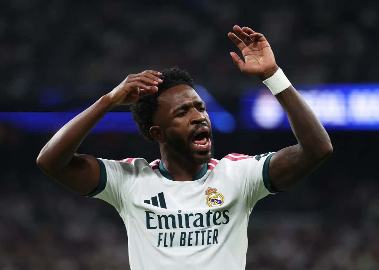 الدار -  يغيب الجناح الدولي البرازيلي لريال مدريد، فينيسيوس جونيور، عن