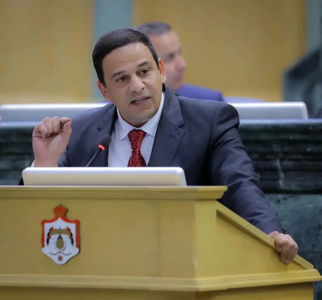 الدار -  النائب الدكتور أيمن ابوهنية رئيس لجنة الطاقة النيابية عضو الم