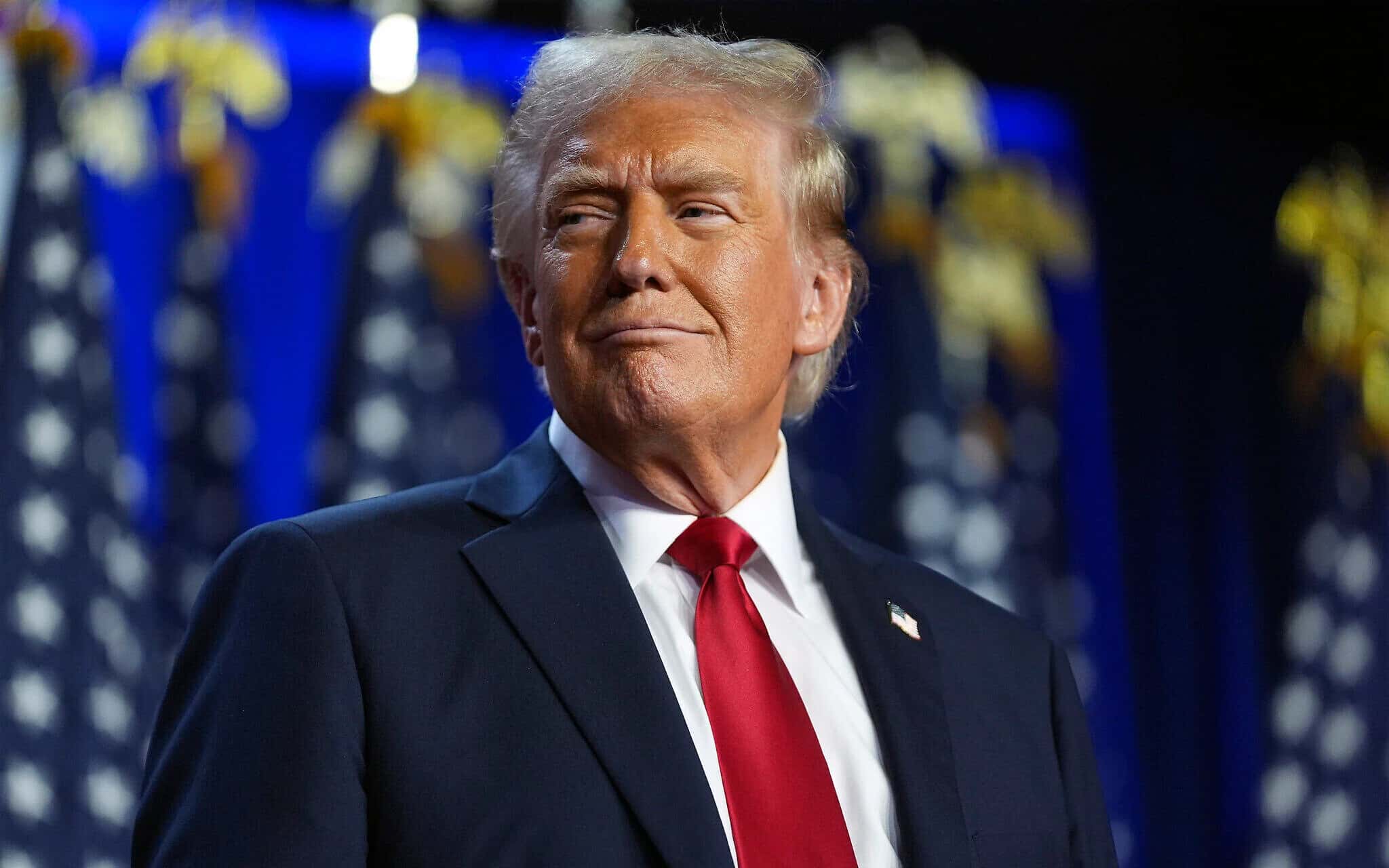 توعّد الرئيس الأمريكي دونالد ترمب بأن تتعرض إيران السبت لضربات قوية، م