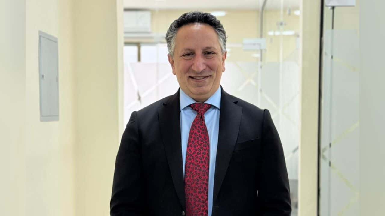 الدار - هاشم المناصير - انتقد النائب معتز أبو رمان، اليوم الاثنين 20 ن