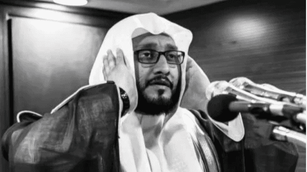 الدار -  توفي فجر اليوم الاثنين مؤذن المسجد الحرام الشيخ إبراهيم بن عا