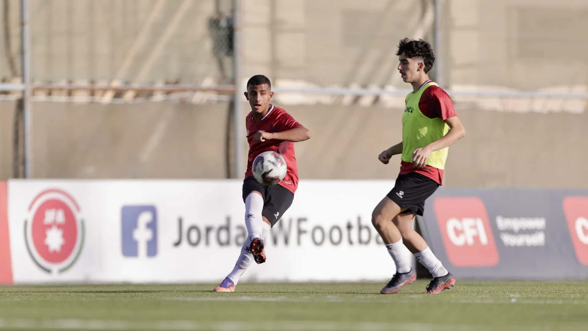 الدار -  يواصل المنتخب الوطني ت15 تدريباته الفنية والبدنية، ضمن معسكره