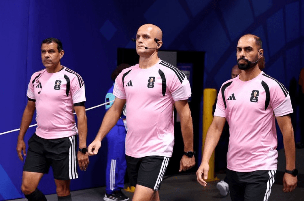 طاقم تحكيم أردني يدير قمة أمريكا وبلجيكا في مونديال 2026