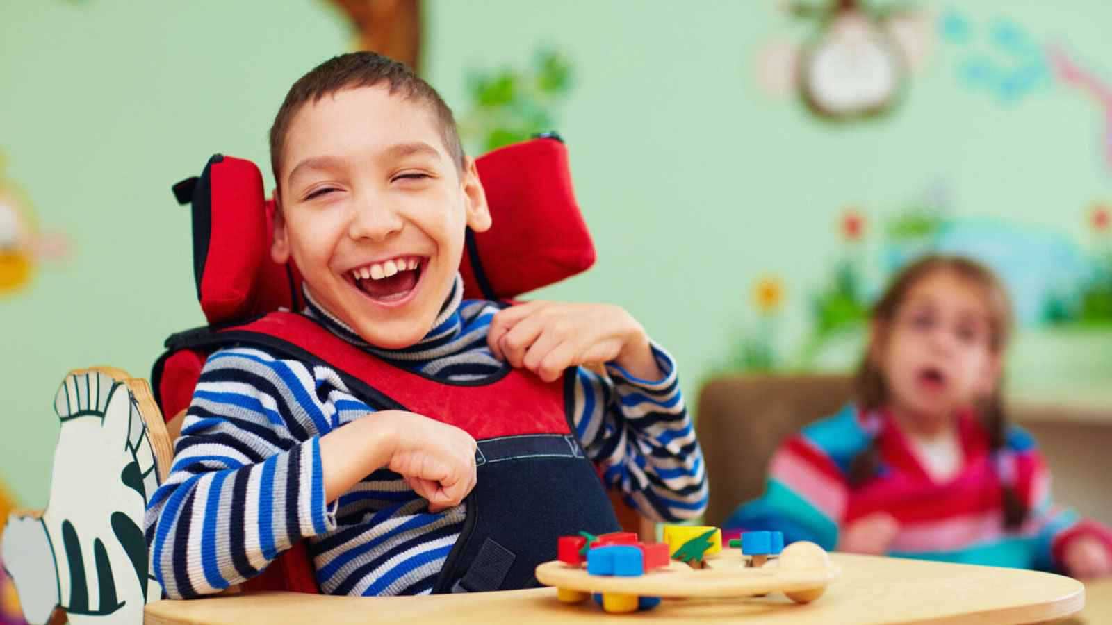 خلل هرمونات الغدة الدرقية لدى الحامل يرفع خطر إصابة الطفل بالتوحد