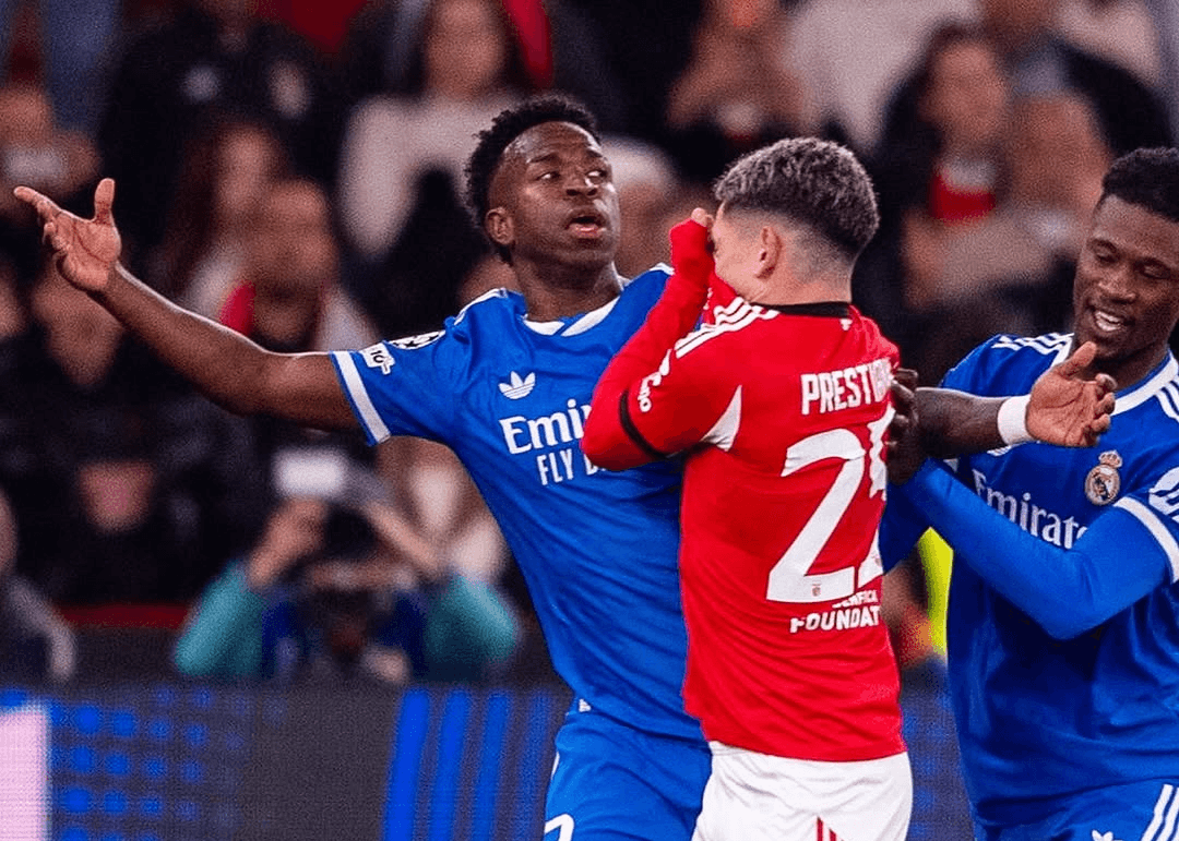 "الفيفا" يقر طرد اللاعب الذي يغطي فمه أثناء الحديث خلال مواجهات مونديال 2026