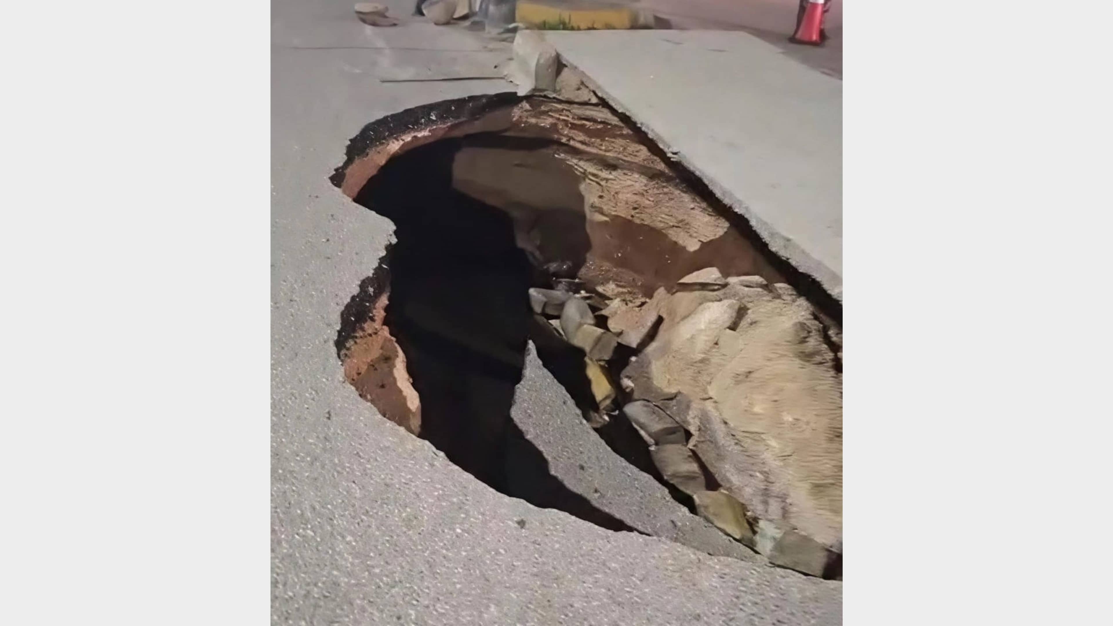 بلدية إربد: تسرب في خطوط الصرف الصحي وراء انهيار شارع "إسلام آباد"