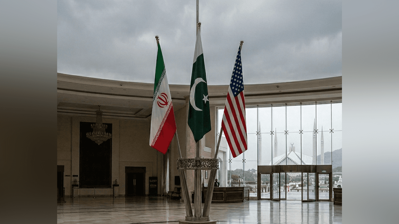 مشاركة إيران في مفاوضات باكستان غير مؤكدة على خلفية الغارات الإسرائيلية على لبنان