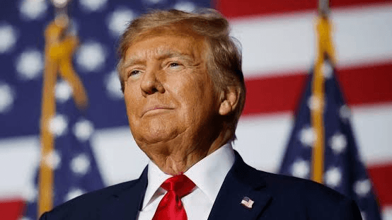 ترمب يلوّح بضرب إيران مجددا ويتوقع استئناف المحادثات قريباً