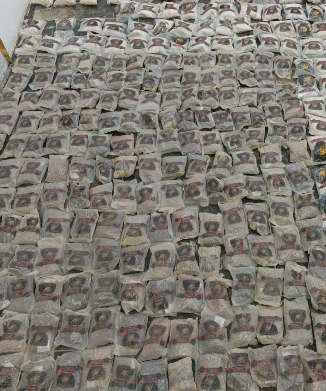 محاولة تهريب مخدرات بواسطة بالونات تُحبط في المنطقة العسكرية الشرقية