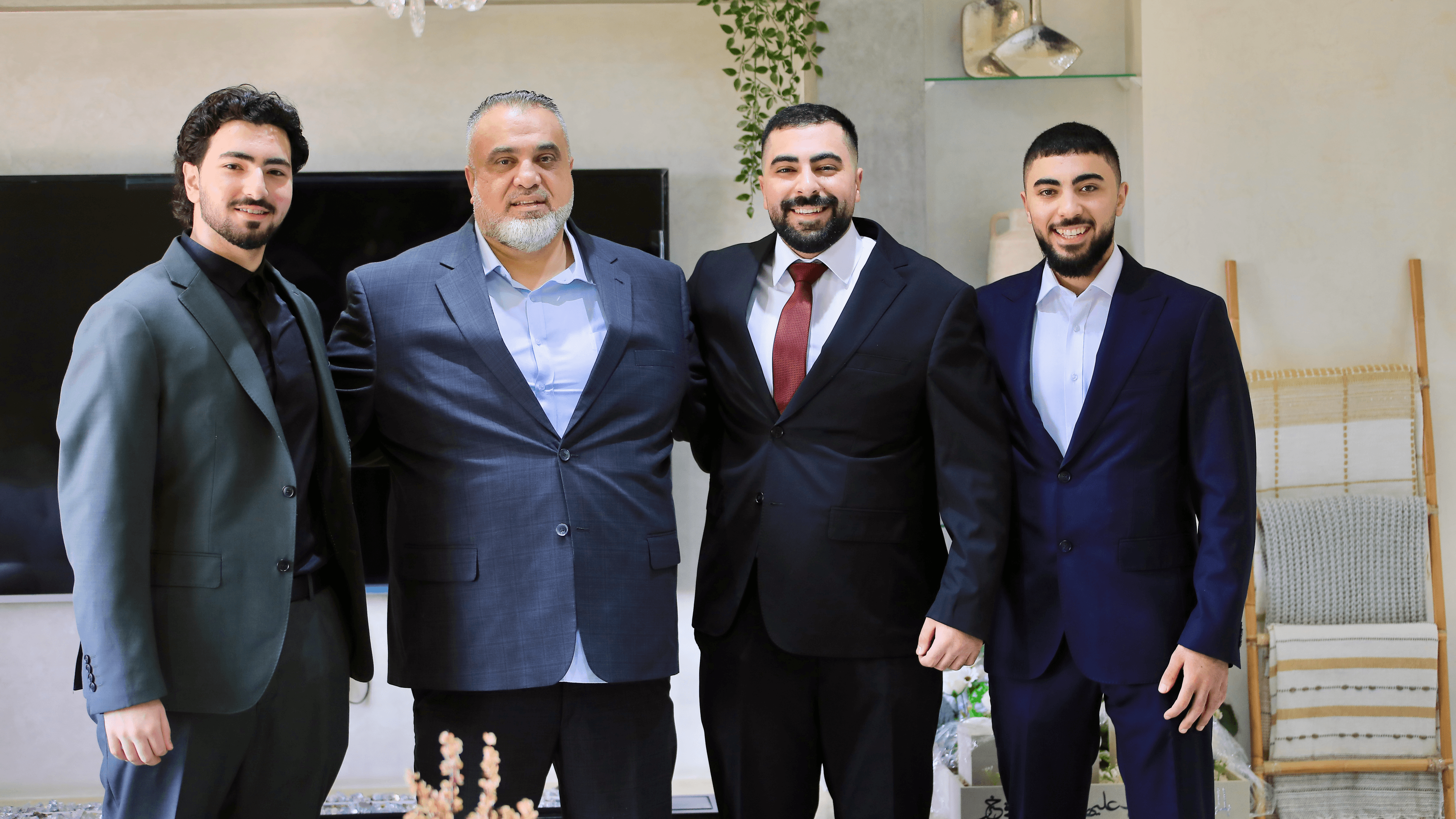 آل القزعة و آل الحواري نسايب