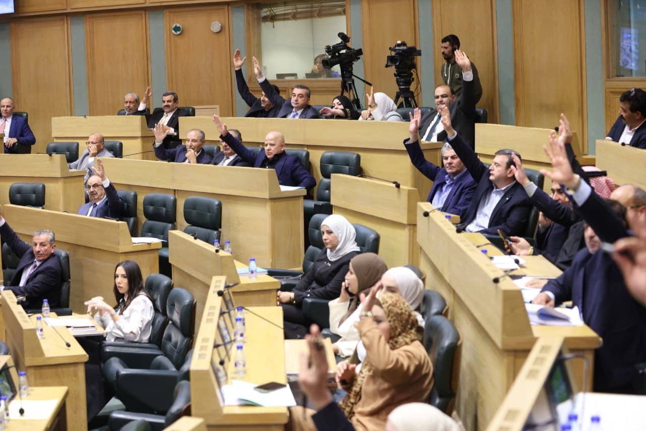 مجلس النواب يقر مادتين بمشروع قانون الغاز