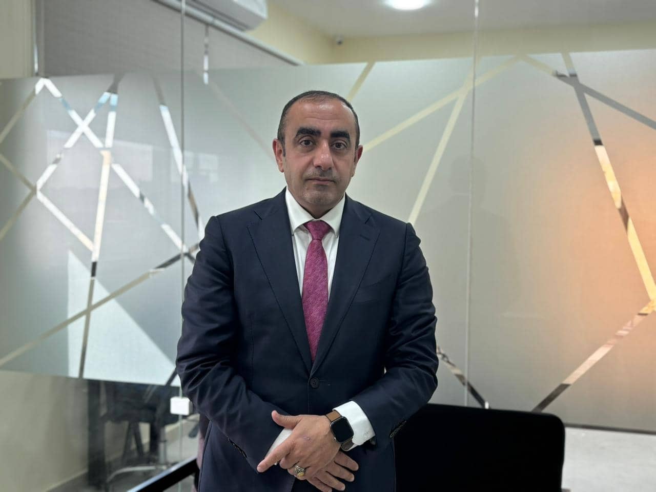 الشوبكي لـ"عين": الأردنيون على موعد مع أسعار غير مسبوقة للمحروقات وتنكة البنزين ستصل إلى 22 دينارا