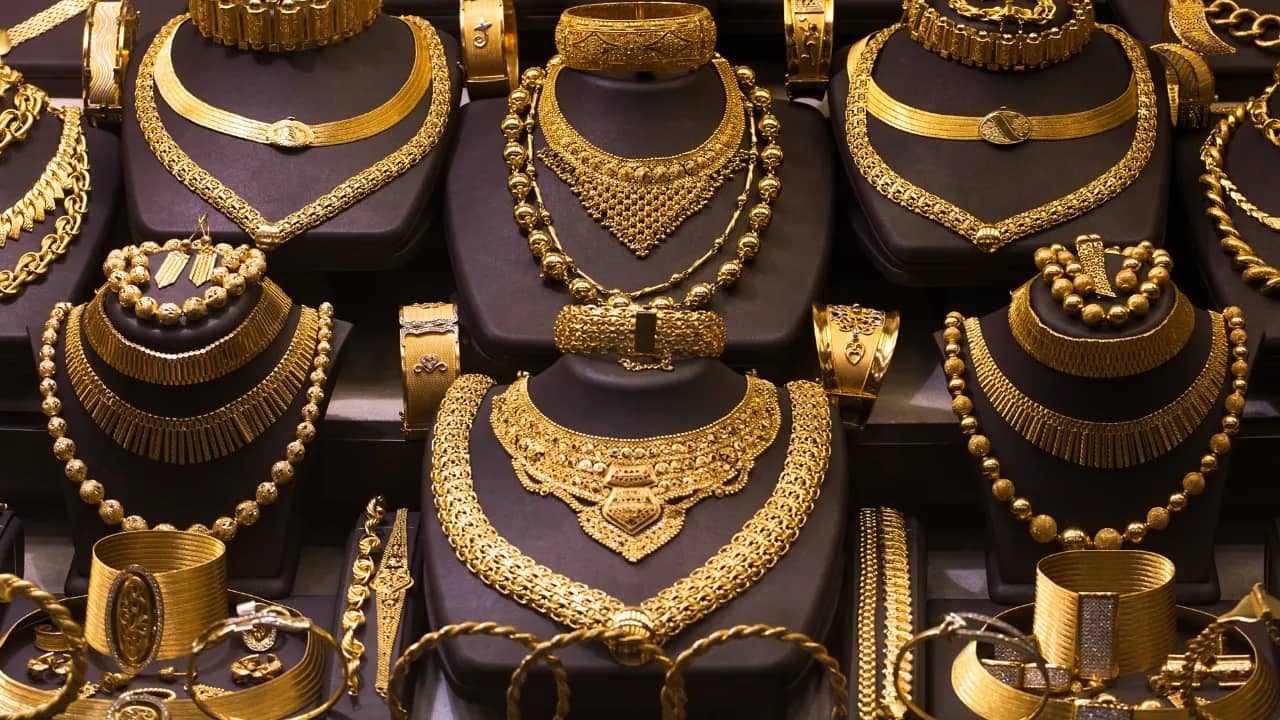 انخفاض أسعار الذهب في الأردن السبت