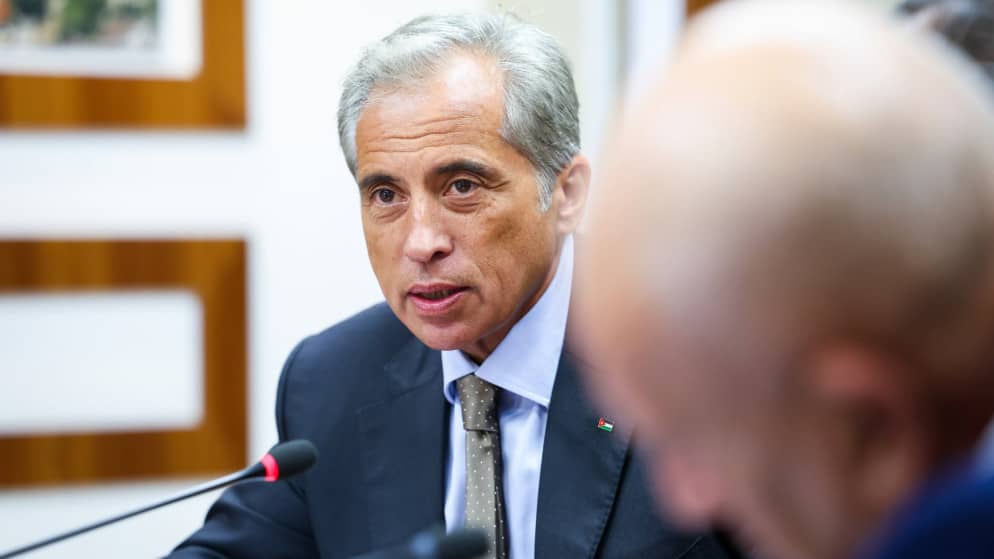 أبرز إشاعة في الأردن خلال 24 ساعة.. "رئيس الوزراء يأمر بإلغاء التعاقد مع يزن النوباني"