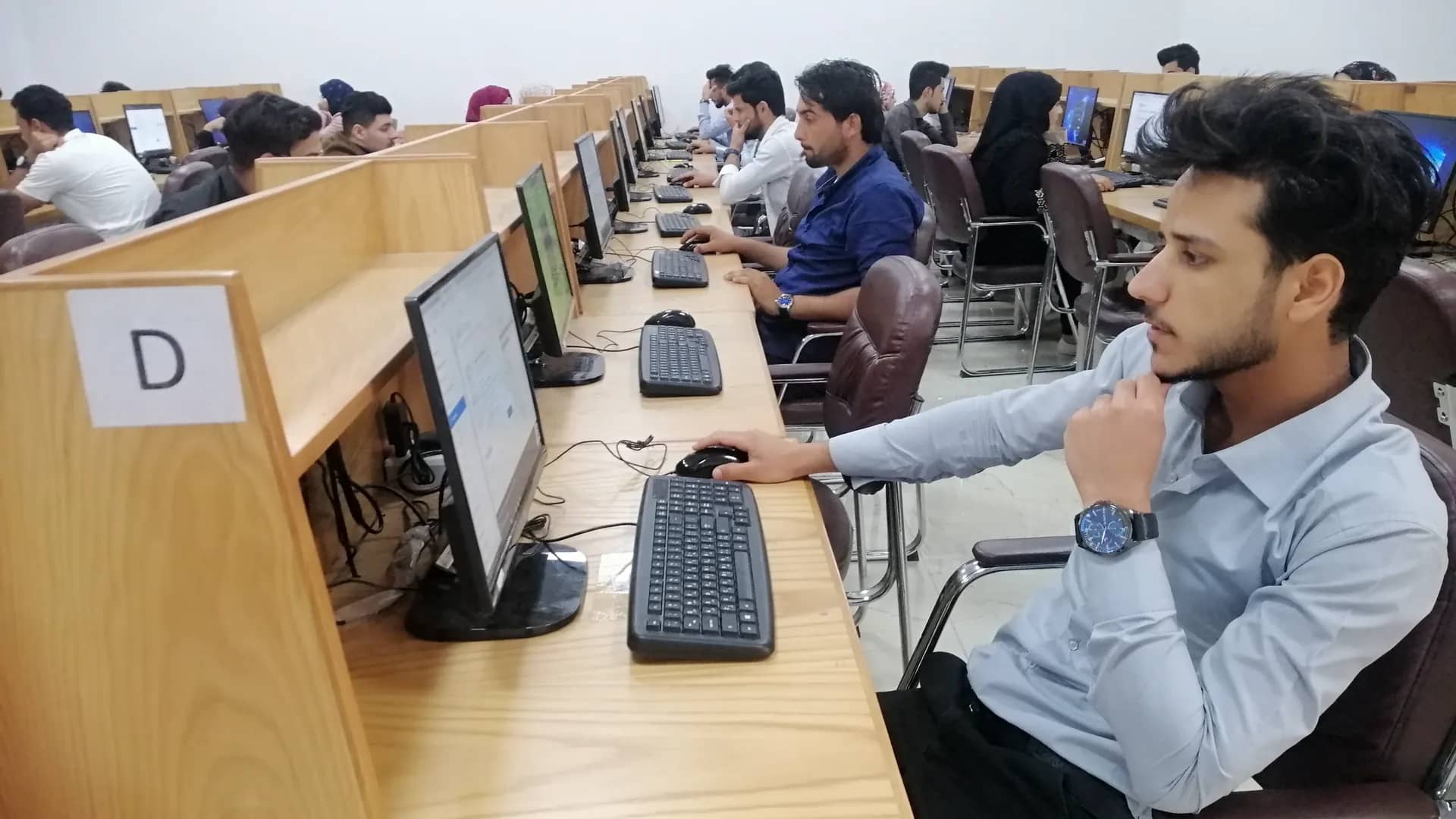 التربية: حوسبة امتحانات الثانوية لطلبة الحادي عشر نهاية العام الحالي