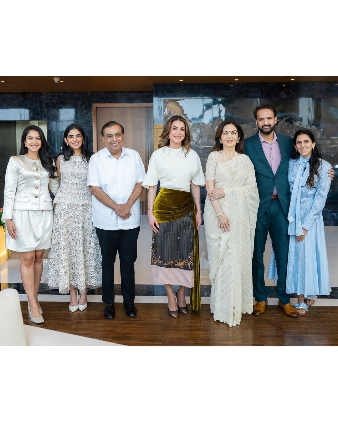 الملكة رانيا تعرب عن تقديرها لحفاوة الاستقبال في مومباي