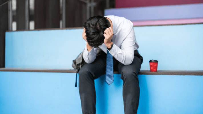 مواطنون ينتقدون مخرجات الجامعات: أين المهارات المطلوبة؟