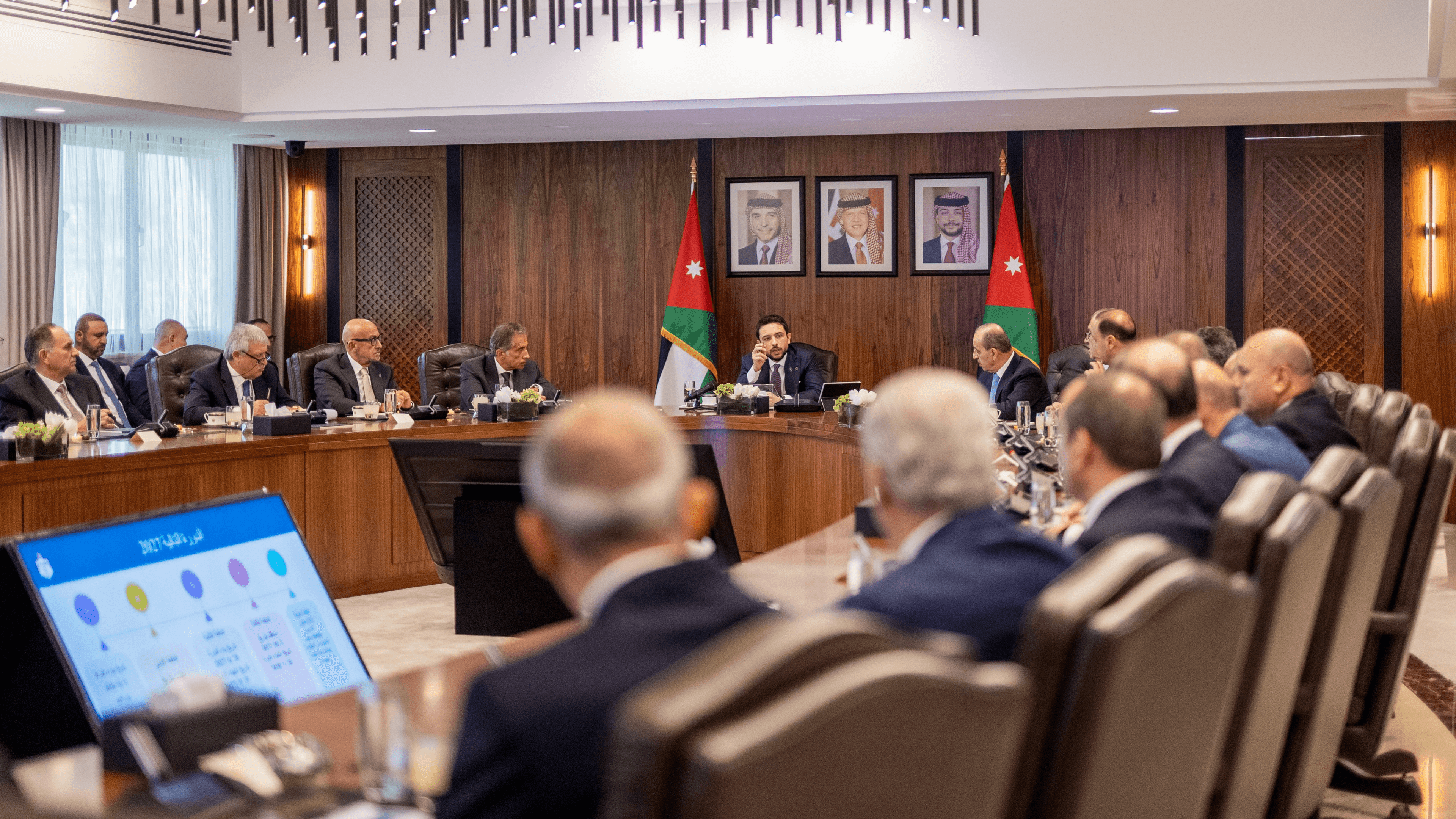 نائب الملك ولي العهد يترأس جانبا من جلسة مجلس الوزراء