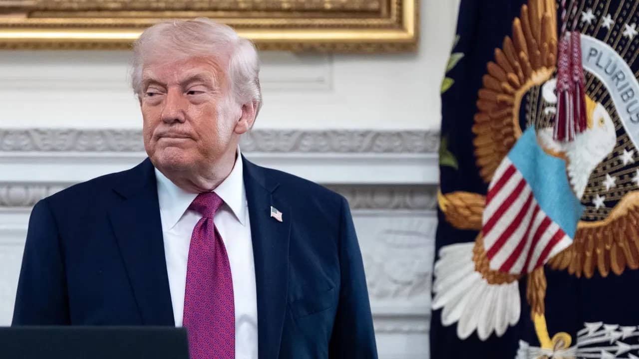 ترمب: لن نسافر 15 إلى 16 ساعة لنتحدث إلى أناس لا نعلم من هم