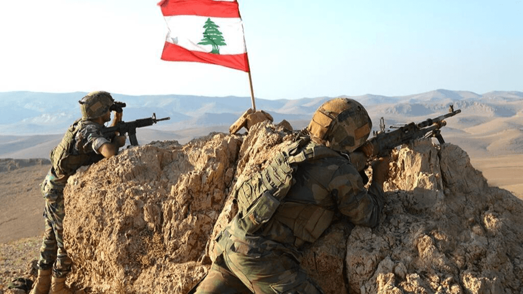 الجيش اللبناني: استشهاد عدد من العسكريين بينهم ضابط بغارة إسرائيلية مباشرة
