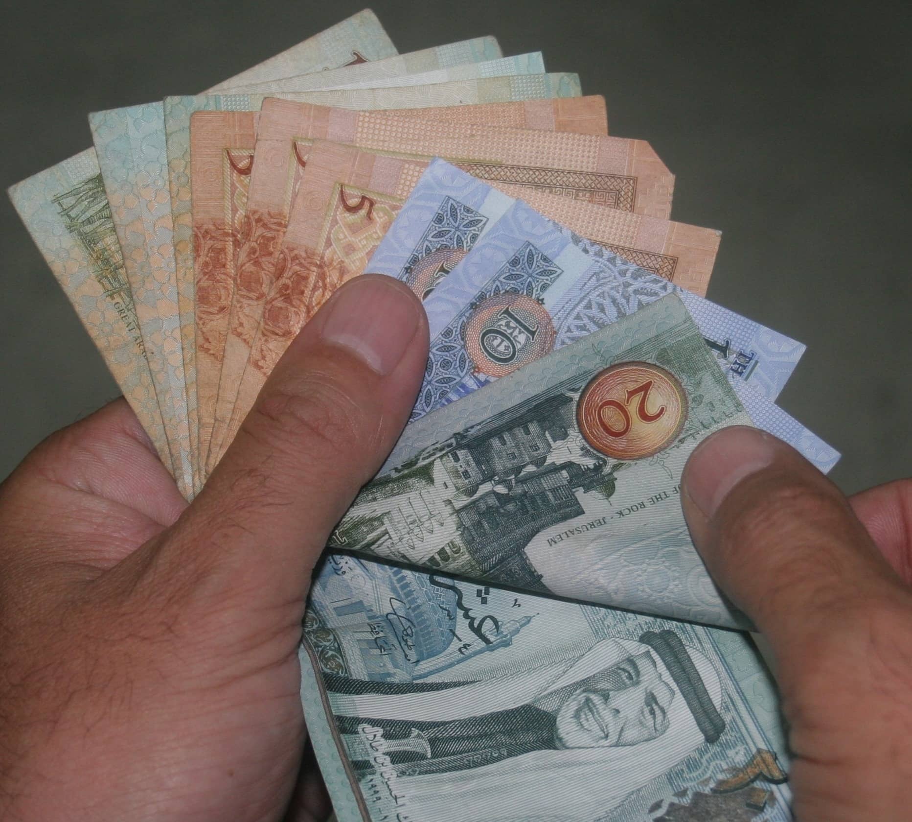 "الإدارة المحلية" تدعو المواطنين للاستفادة من خصومات "المسقفات" والإعفاء من الغرامات حتى نهاية آذار