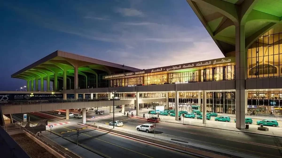تمديد تعليق العمليات التشغيلية بمطار الرياض 24 ساعة إضافية