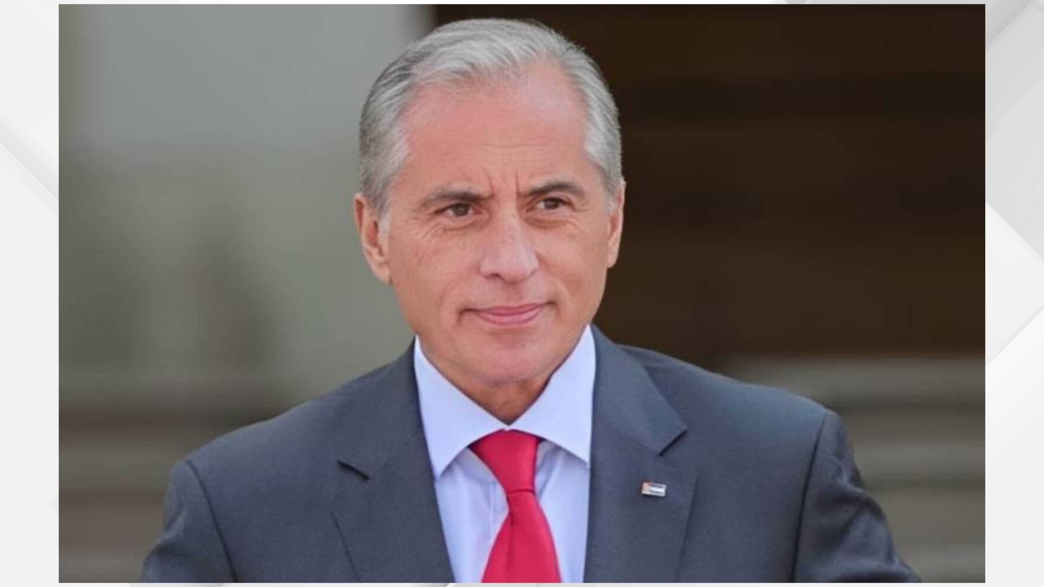 رئيس الوزراء يشدد على ضرورة سرعة المباشرة بتنفيذ منظومة تطوير وتحديث الخدمات الإلكترونية في أمانة عمان