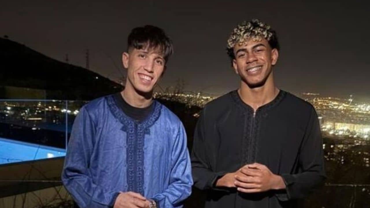 لامين جمال بالزي المغربي في أول أيام شهر رمضان المبارك