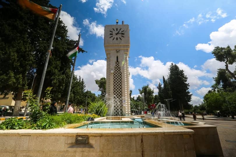 بدء تقديم طلبات الانتقال من تخصص إلى آخر أو من جامعة إلى أخرى