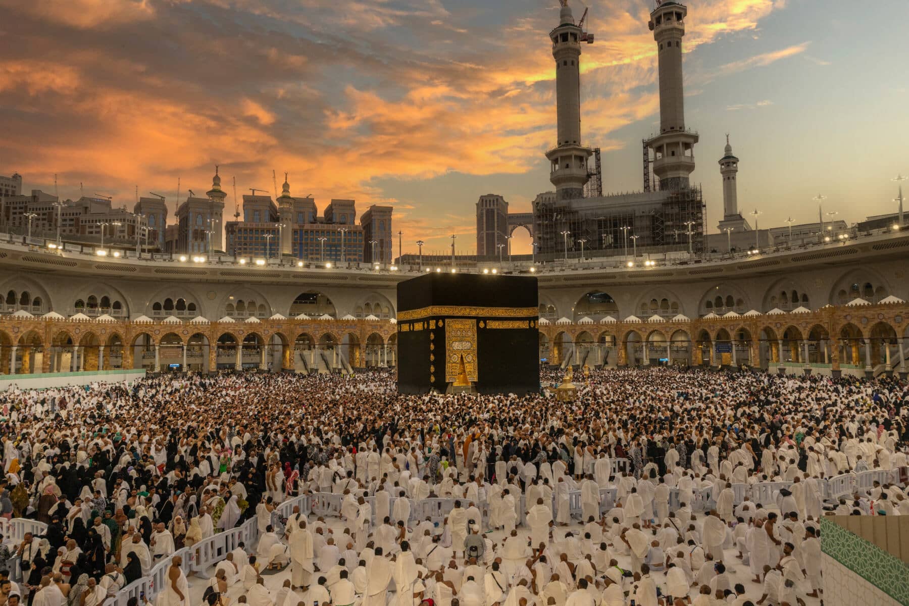 الدفاعات السعودية تعترض مسيّرة حوثية حاولت دخول أجواء مكة