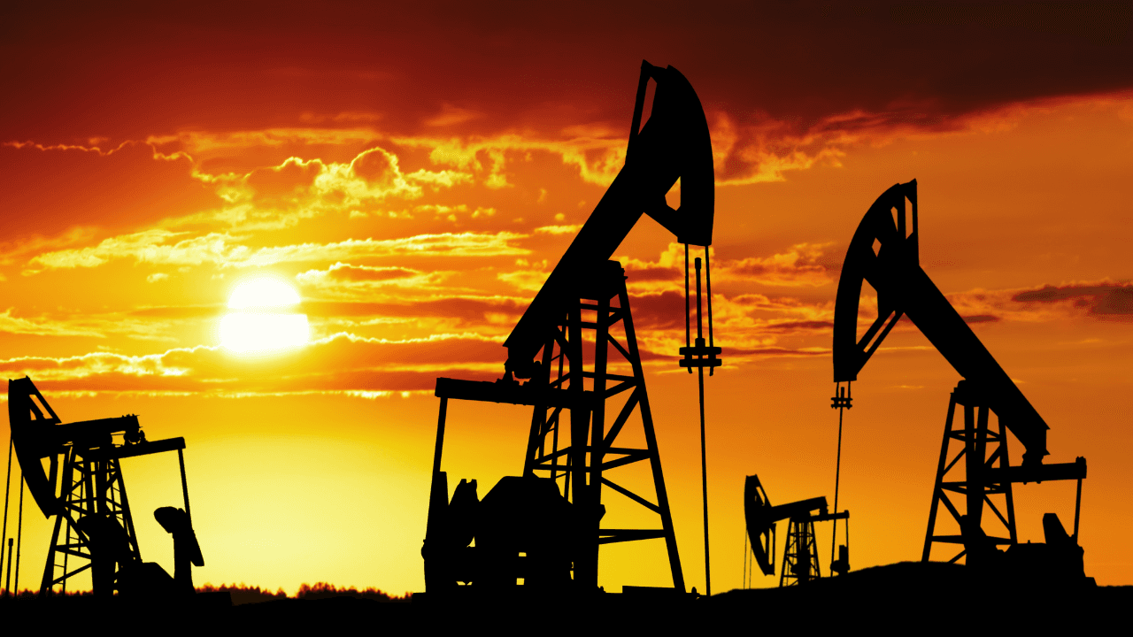 أسعار النفط تقفز فوق حاجز الـ 66 دولاراً للبرميل