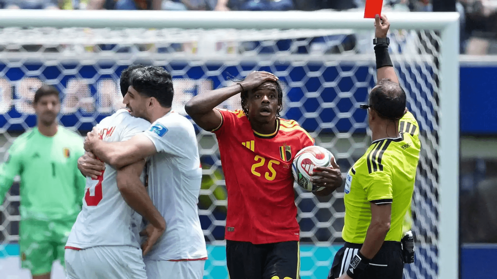 تصريحات عنصرية في كأس العالم 2026 تثير جدلًا واسعًا