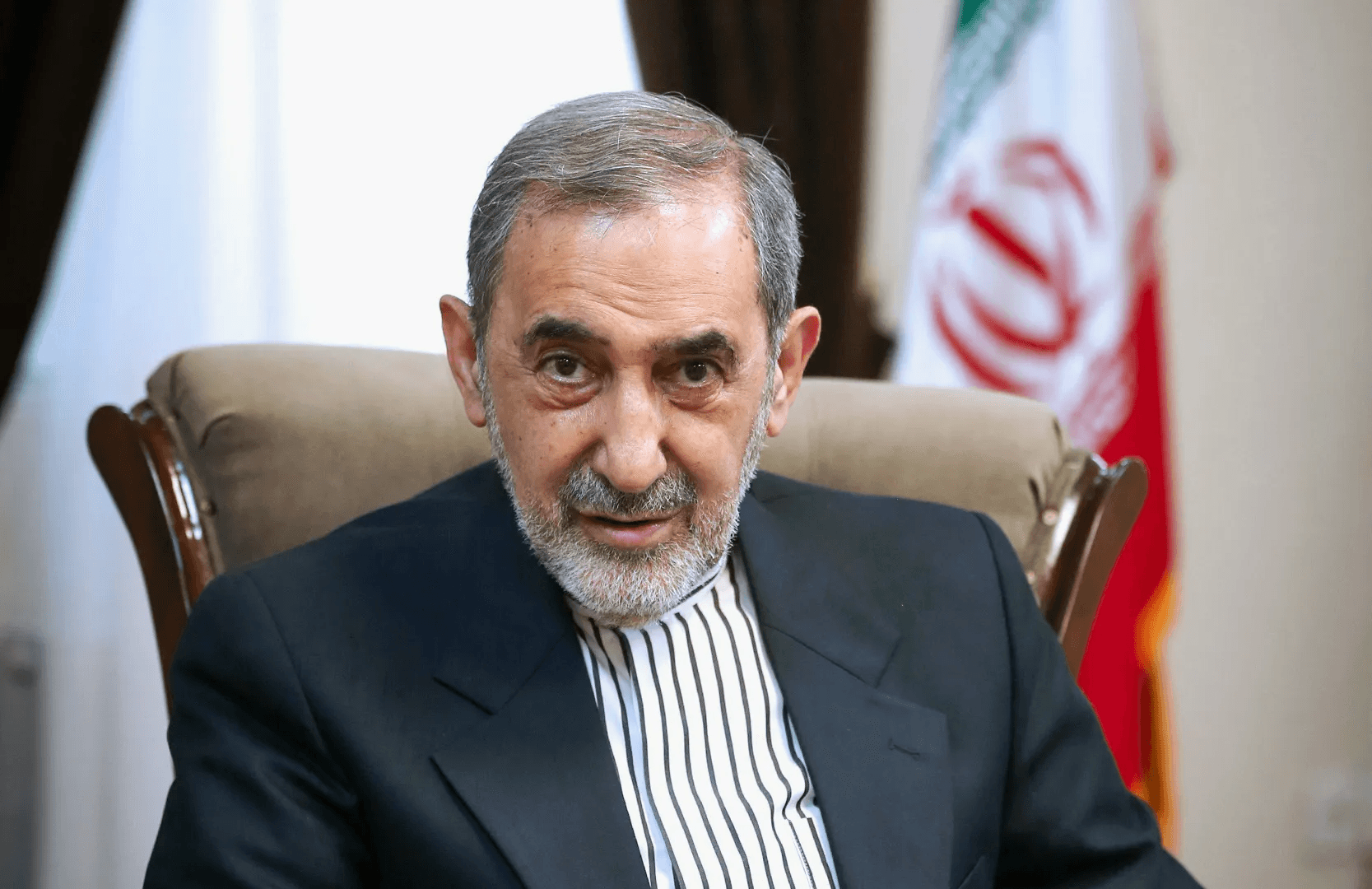 مستشار خامنئي: الغرب لم يجلب للمنطقة سوى "النهب والعنف"