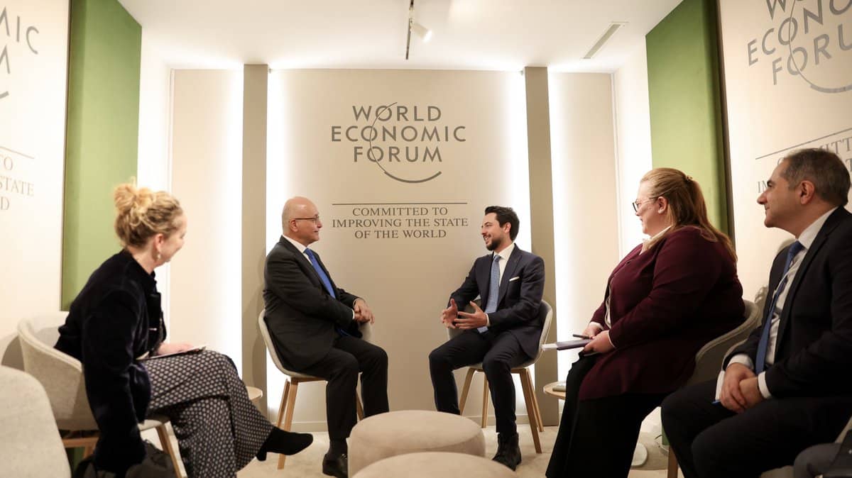 ولي العهد يلتقي المفوض السامي لشؤون اللاجئين في دافوس ويؤكد ضرورة دعم الدول المستضيفة للاجئين