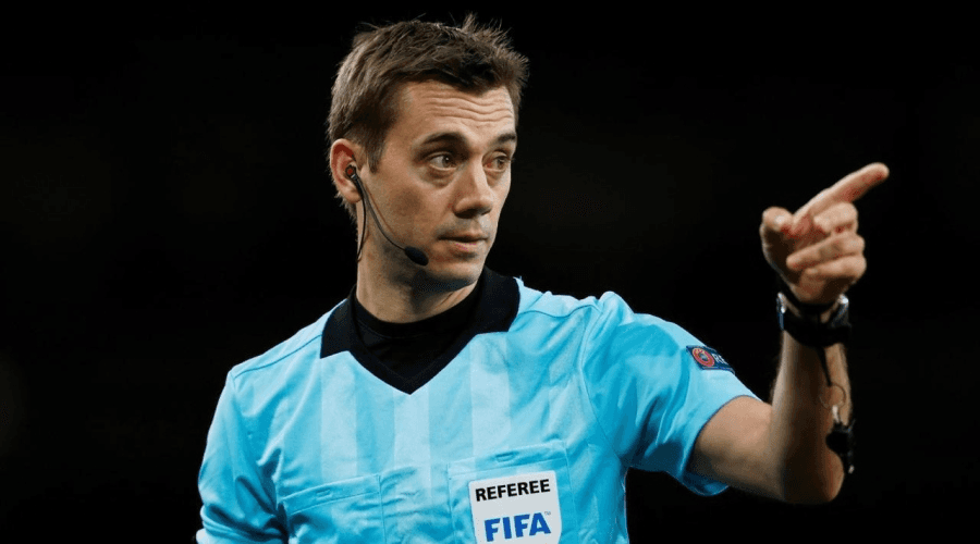 كليمان توربان حكم مباراة إنجلترا وكرواتيا في كأس العالم 2026