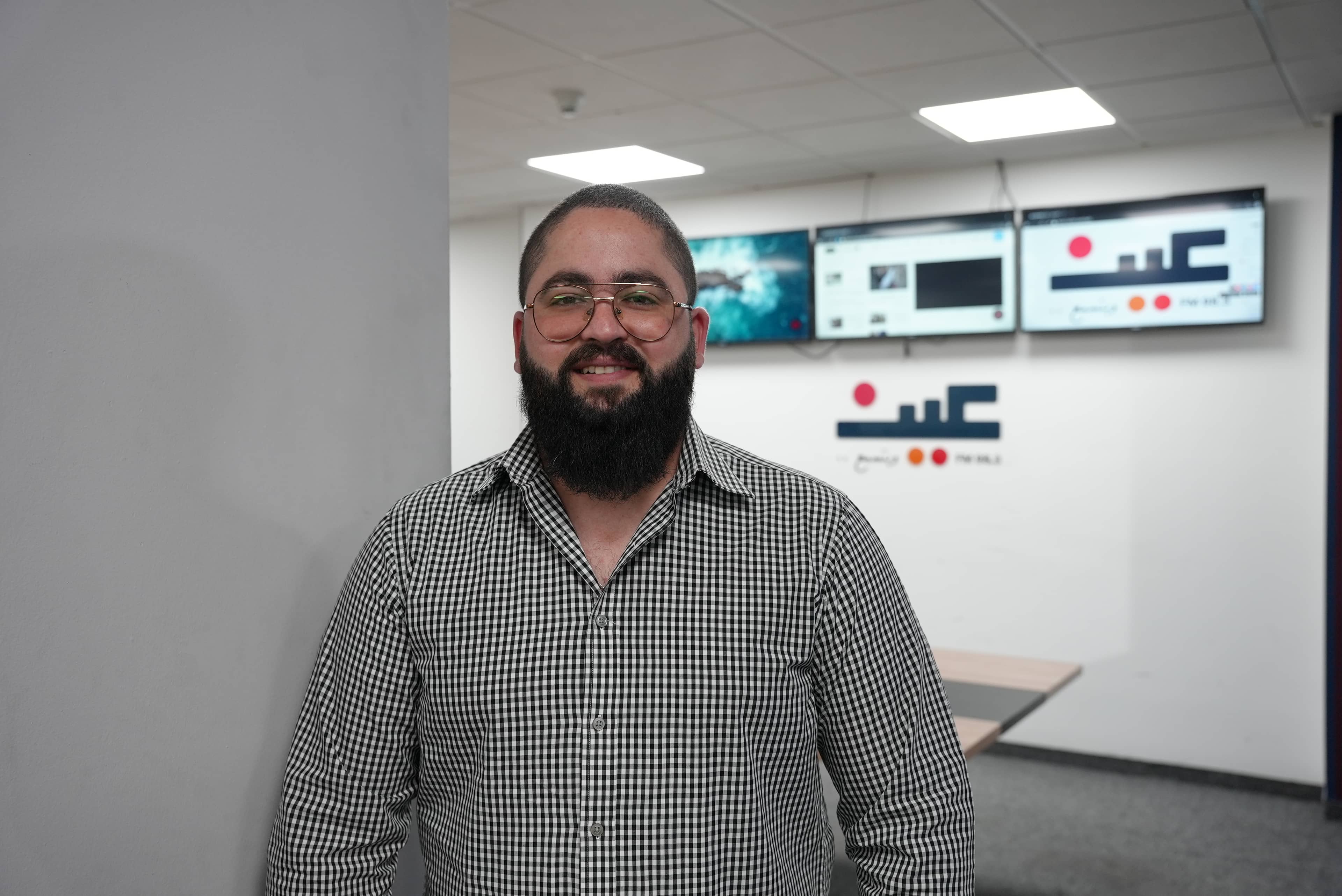 طبيب عام وجراحة: استخدام الذكاء الاصطناعي في التشخيص الطبي يترتب عليه مخاطر صحية