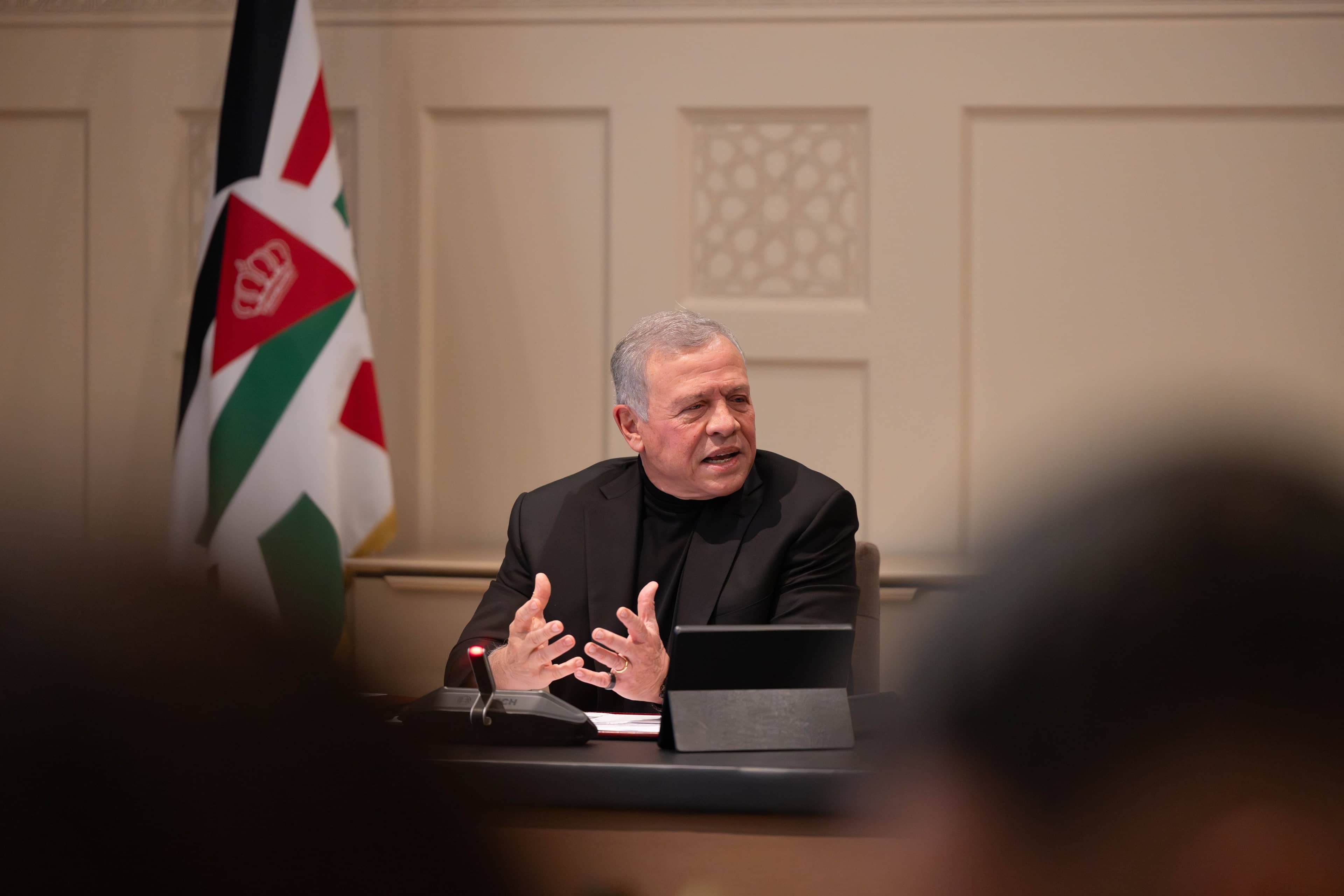 الملك يبحث مع العاهل البلجيكي التصعيد بالمنطقة ويؤكد: الاعتداءات الإيرانية تصعيد خطير