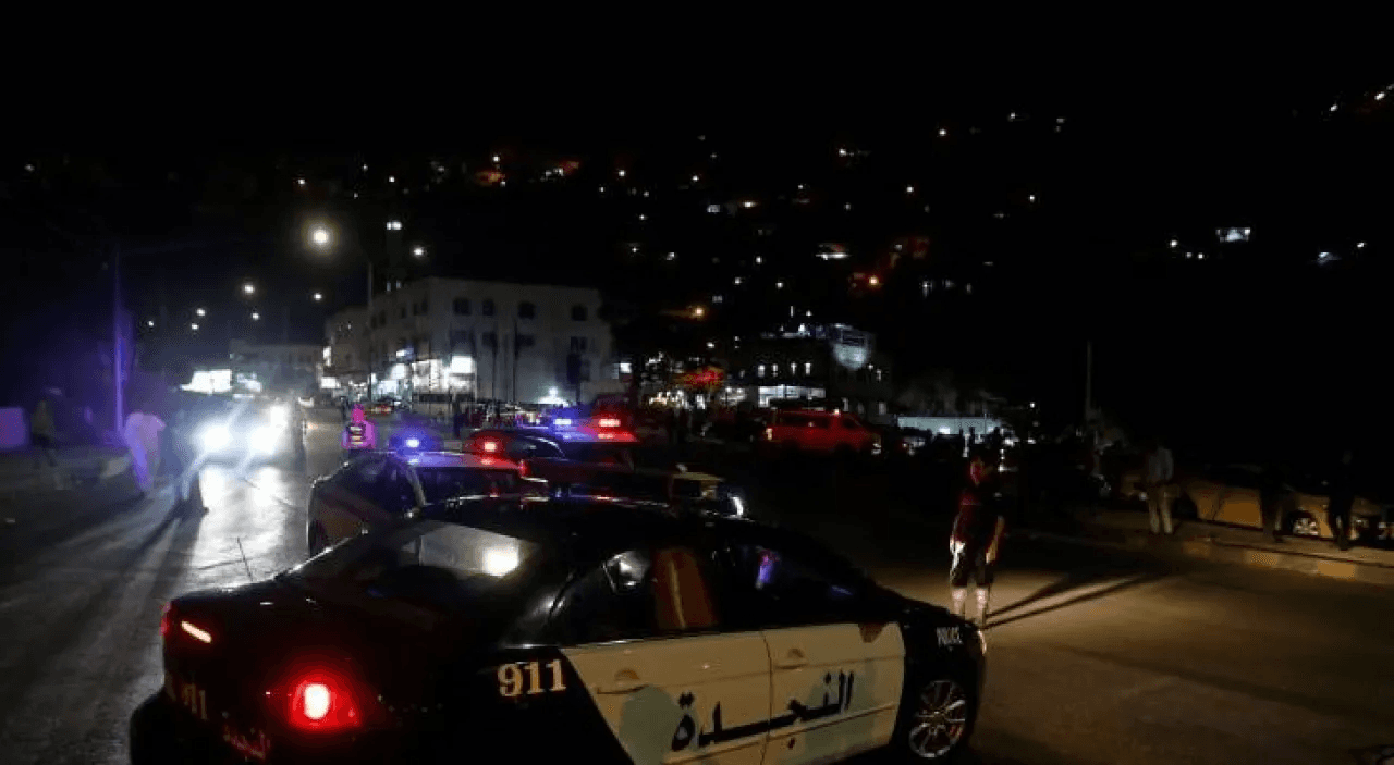 الأمن العام يوضح حول فيديو المشاجرة في الزرقاء: لا علاقة بالإتاوات