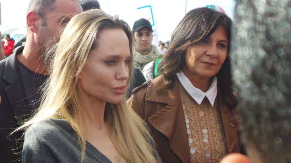 من رفح.. أنجلينا جولي تعرب عن صدمتها من حجم المأساة التي يعيشها الفلسطينيون
