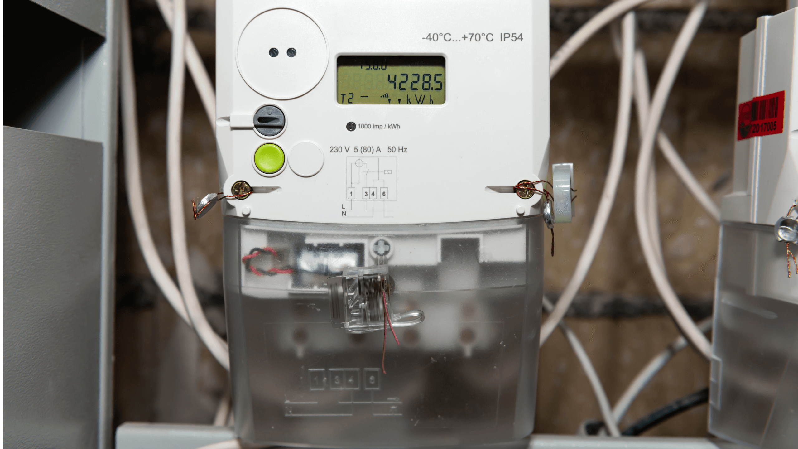 شركة الكهرباء: تدقيق مضاعف لأي ارتفاع غير معتاد في الفواتير والعداد الذكي يضمن دقة القراءة