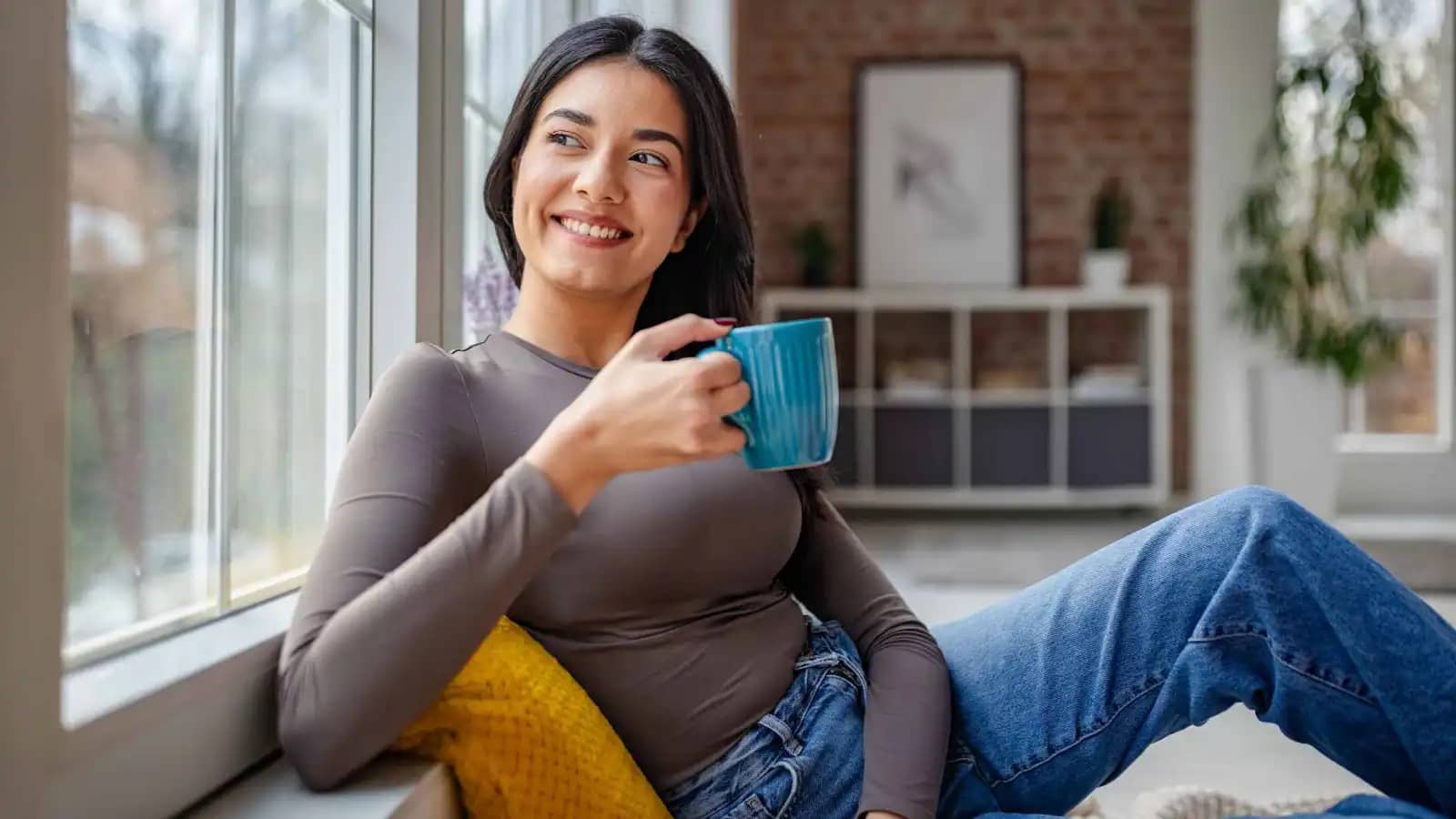 فنجان الصباح أم قهوة المساء؟ العلم يكشف التوقيت الأفضل لصحتك