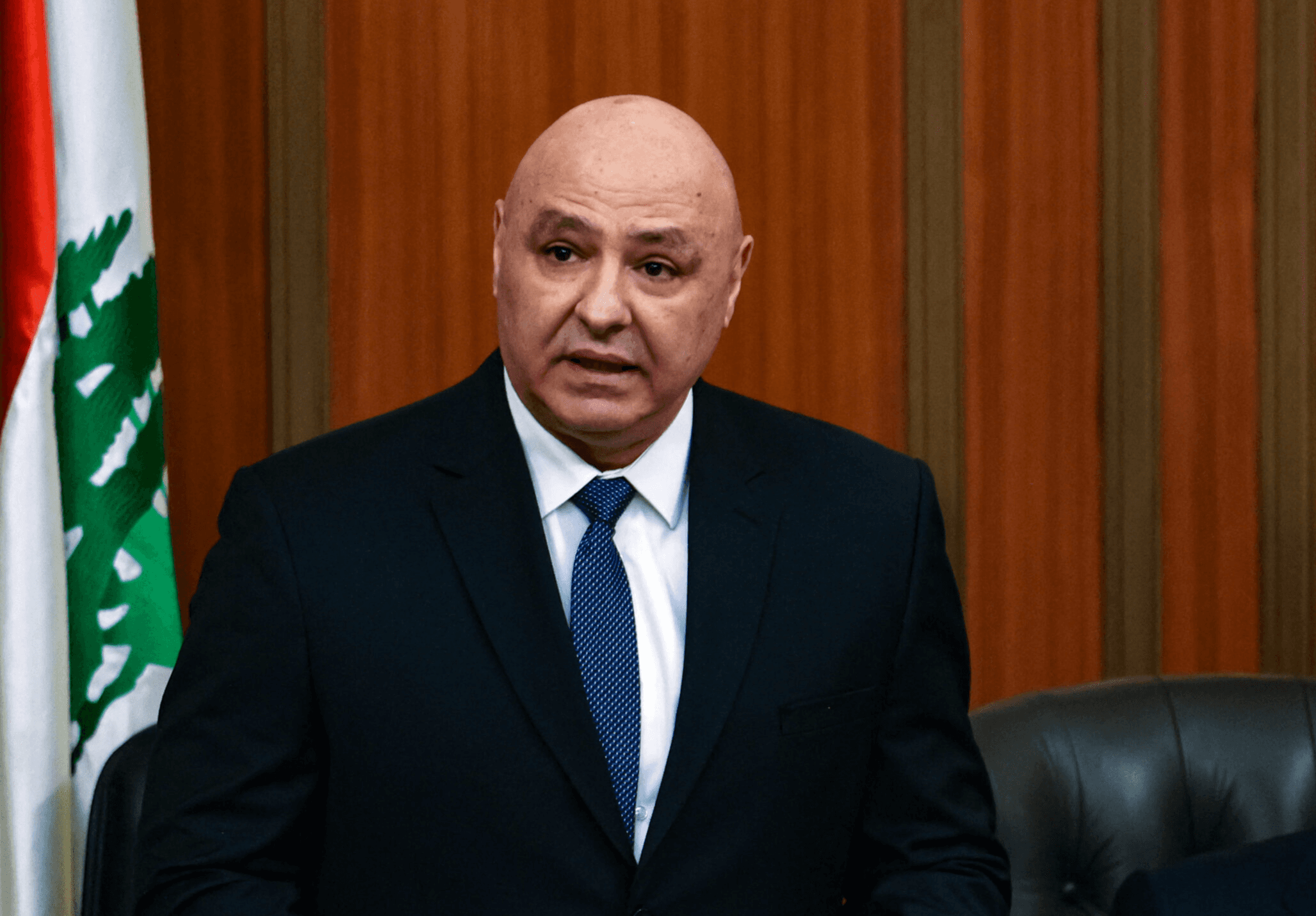 الرئيس اللبناني يندد بالانتهاكات الإسرائيلية ويشترط وقفاً كاملاً قبل التفاوض