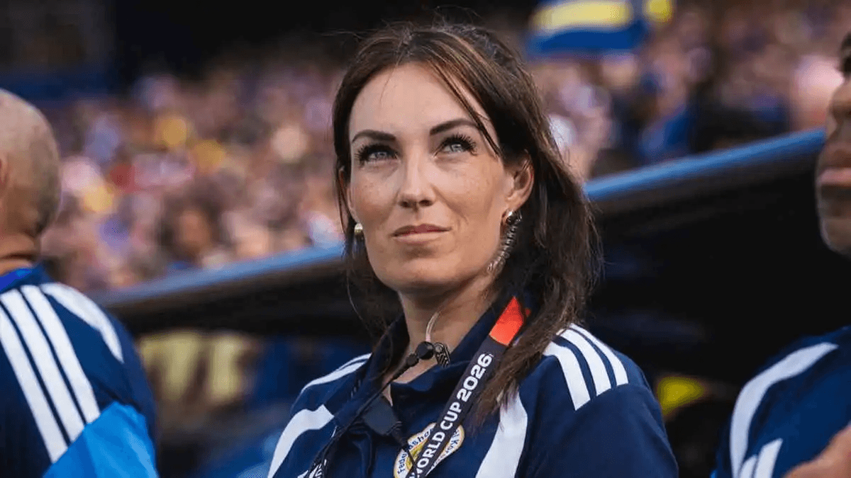 قصة الطبيبة الوحيدة بين منتخبات كأس العالم 2026