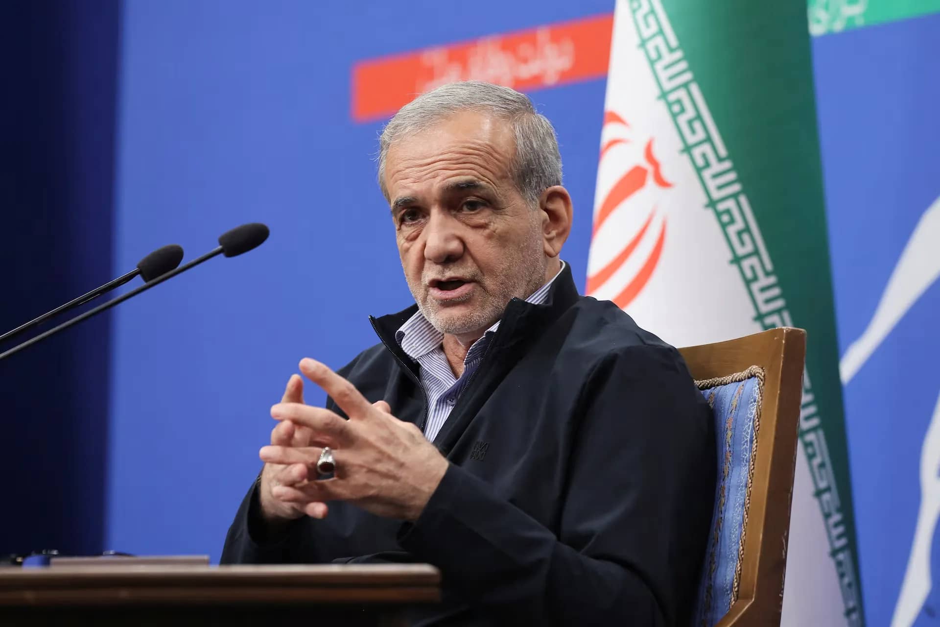 الرئيس الإيراني يعلن رغبة بلاده بالانضمام إلى "تحالف مكة"