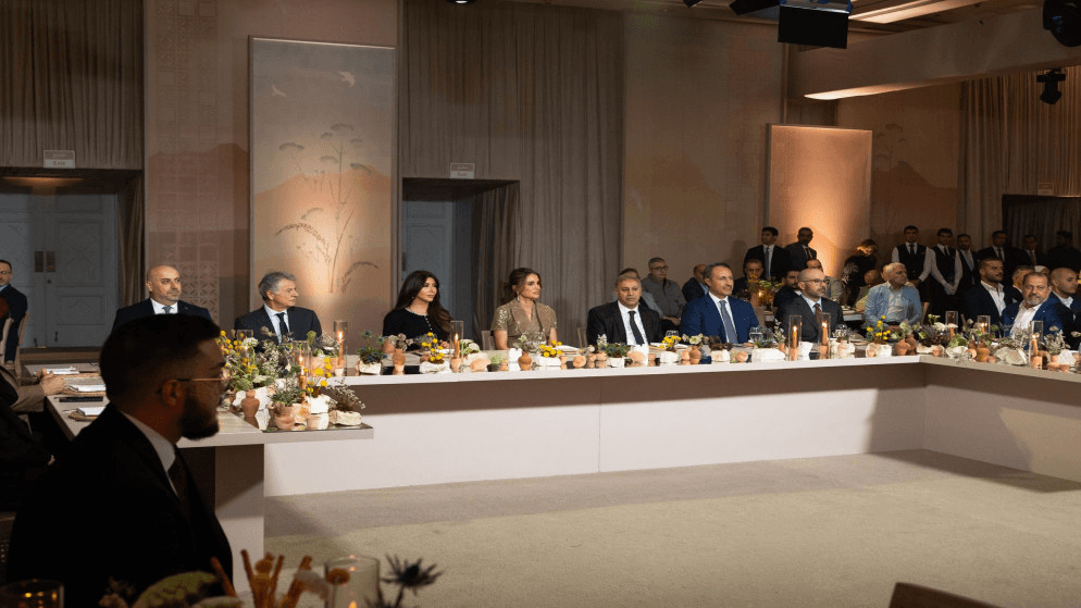 الملكة رانيا تحضر العشاء الخيري لصندوق الأمان لمستقبل الأيتام