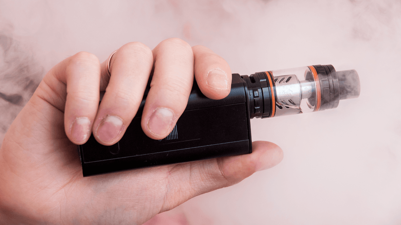 تقرير لـ"الدار": الحكومة تحارب التدخين رقميًا وتخفض ضريبة مسخنات التبغ